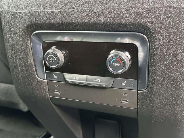 2025 Chevrolet Suburban 4WD RST