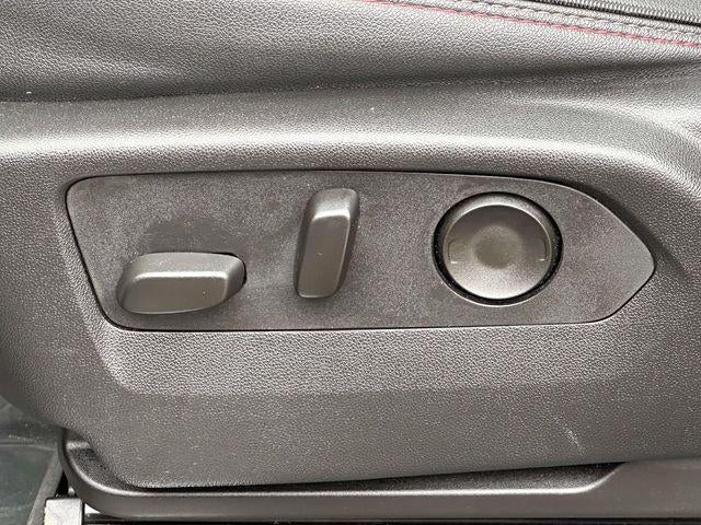 2025 Chevrolet Suburban 4WD RST