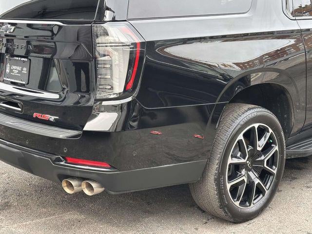 2025 Chevrolet Suburban 4WD RST