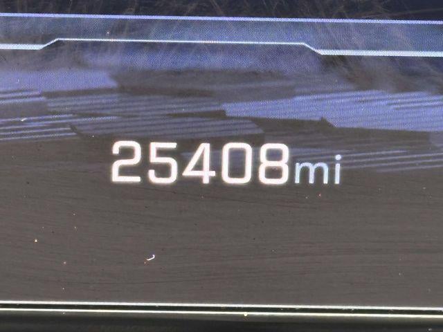 2025 Chevrolet Suburban 4WD RST