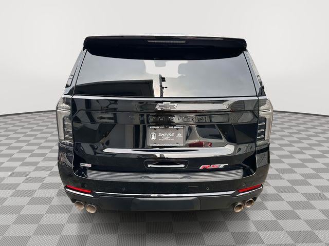 2025 Chevrolet Suburban 4WD RST