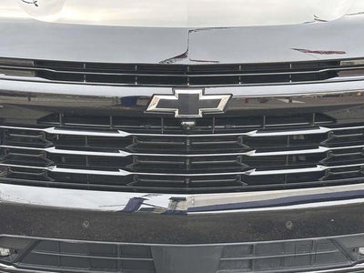 2025 Chevrolet Suburban 4WD RST