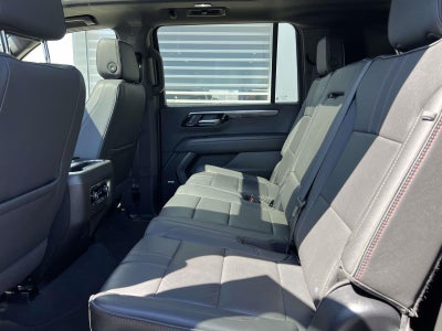 2025 Chevrolet Suburban 4WD RST