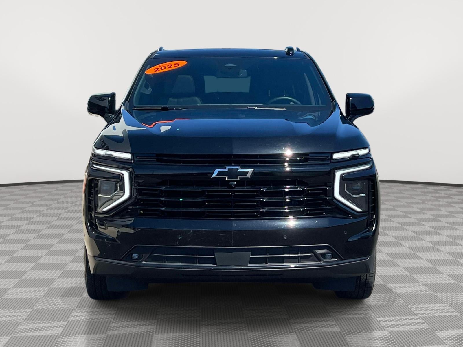 2025 Chevrolet Suburban 4WD RST