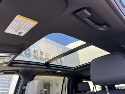 2025 Chevrolet Suburban 4WD RST