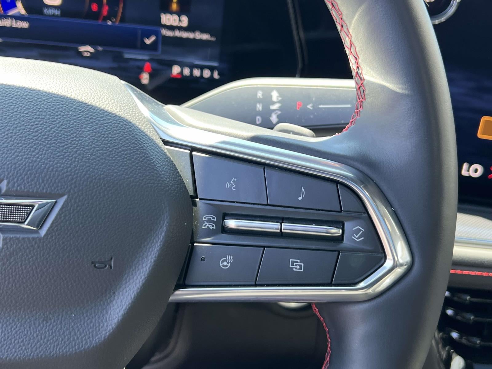 2025 Chevrolet Suburban 4WD RST