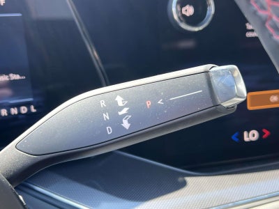 2025 Chevrolet Suburban 4WD RST