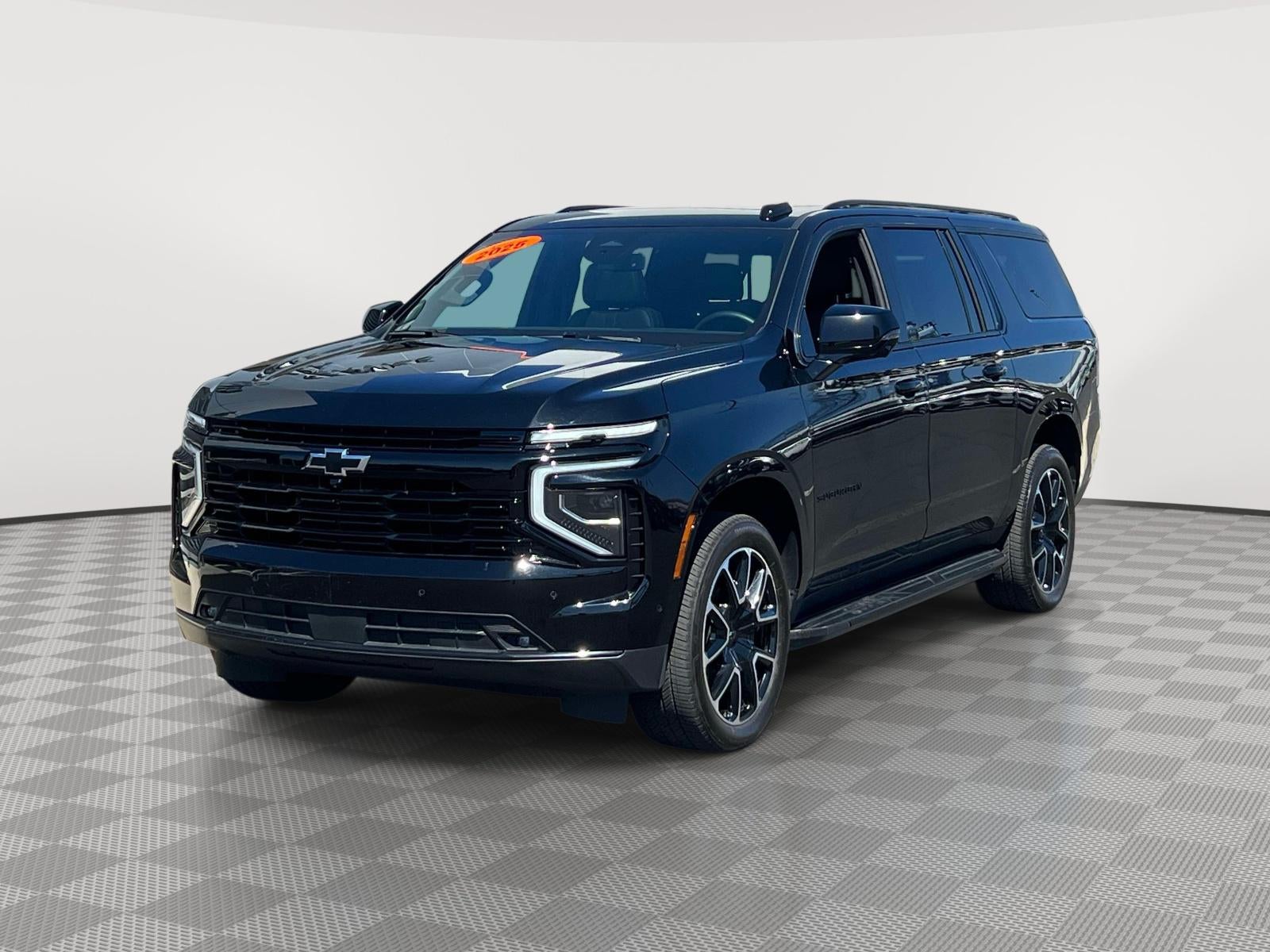 2025 Chevrolet Suburban 4WD RST