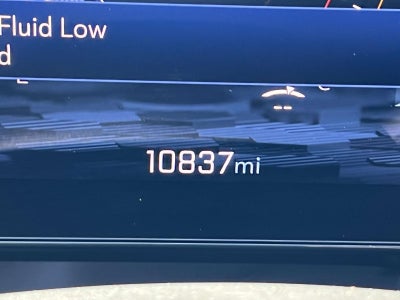 2025 Chevrolet Suburban 4WD RST