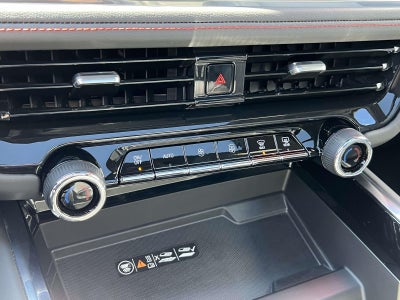 2025 Chevrolet Suburban 4WD RST