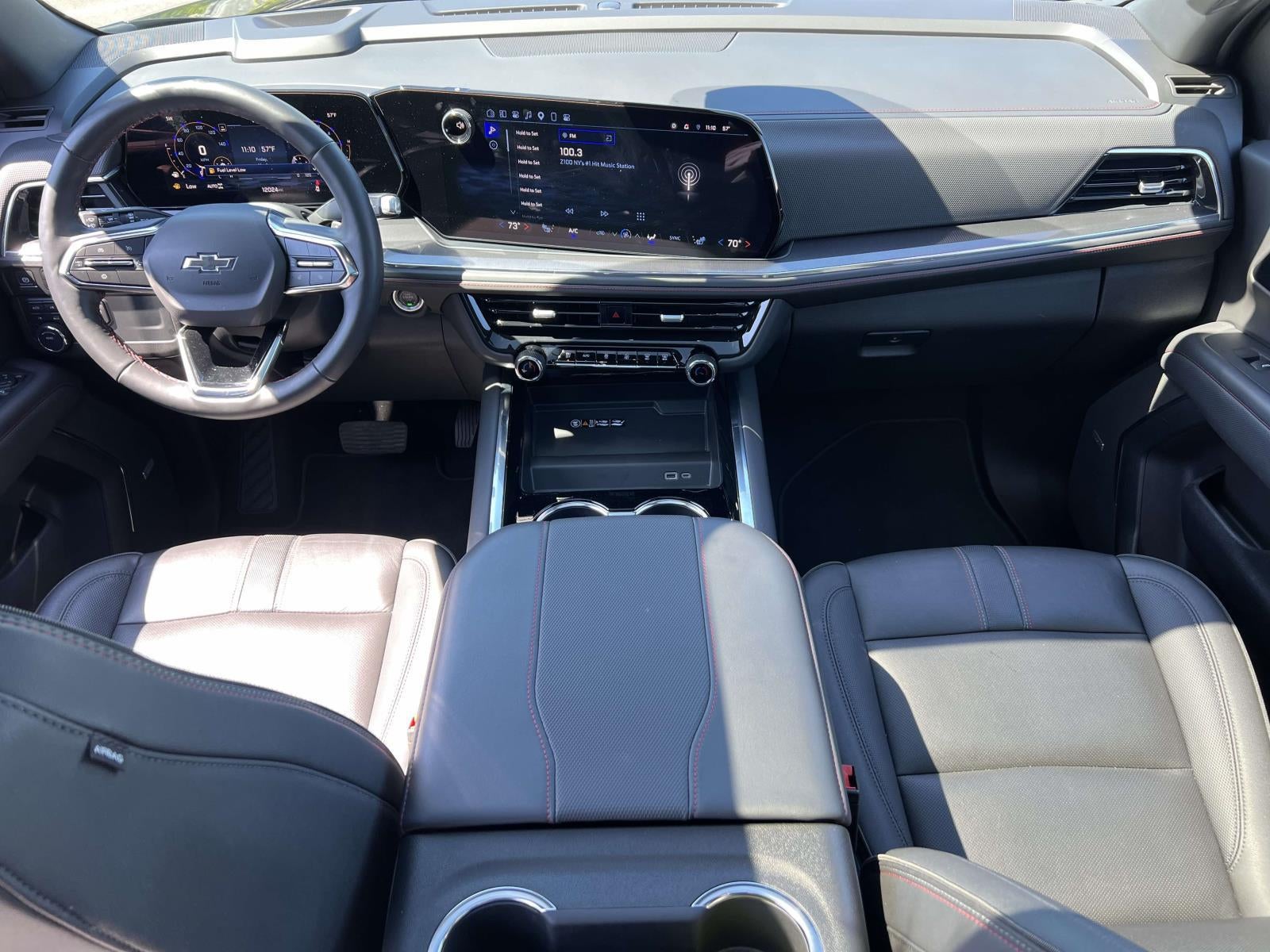 2025 Chevrolet Suburban 4WD RST
