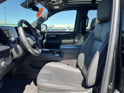 2025 Chevrolet Suburban 4WD RST