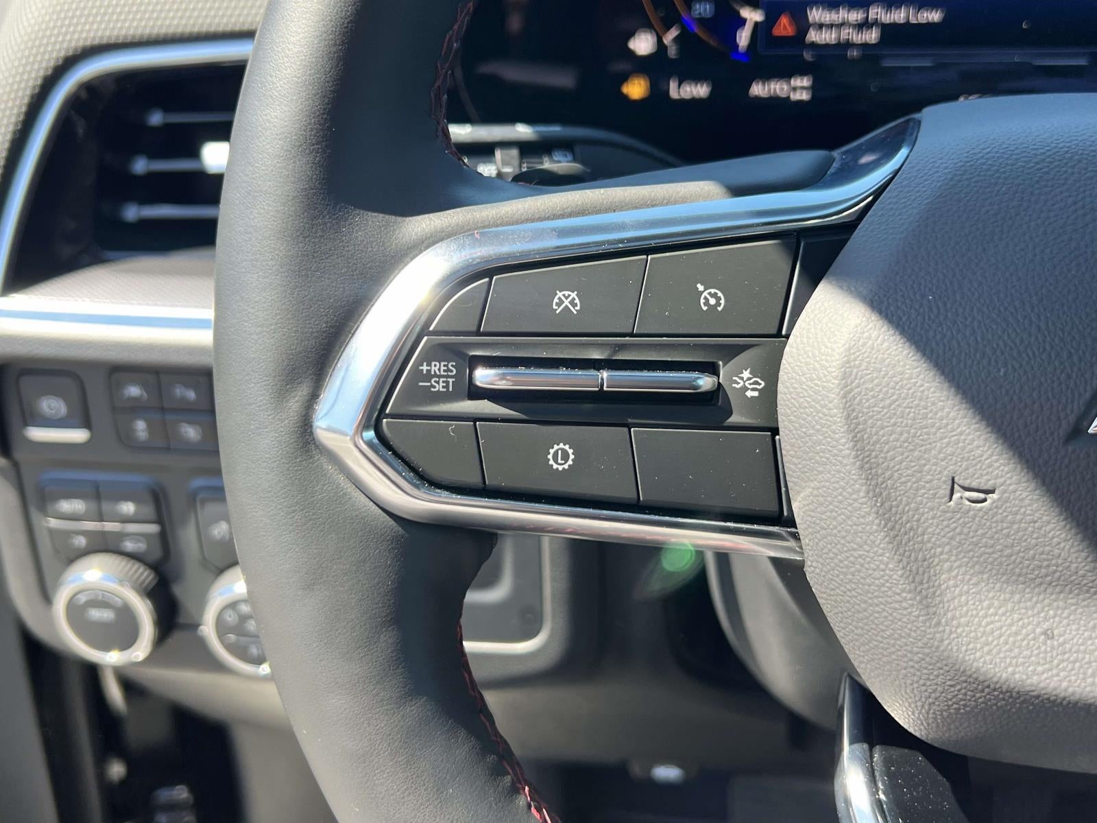 2025 Chevrolet Suburban 4WD RST