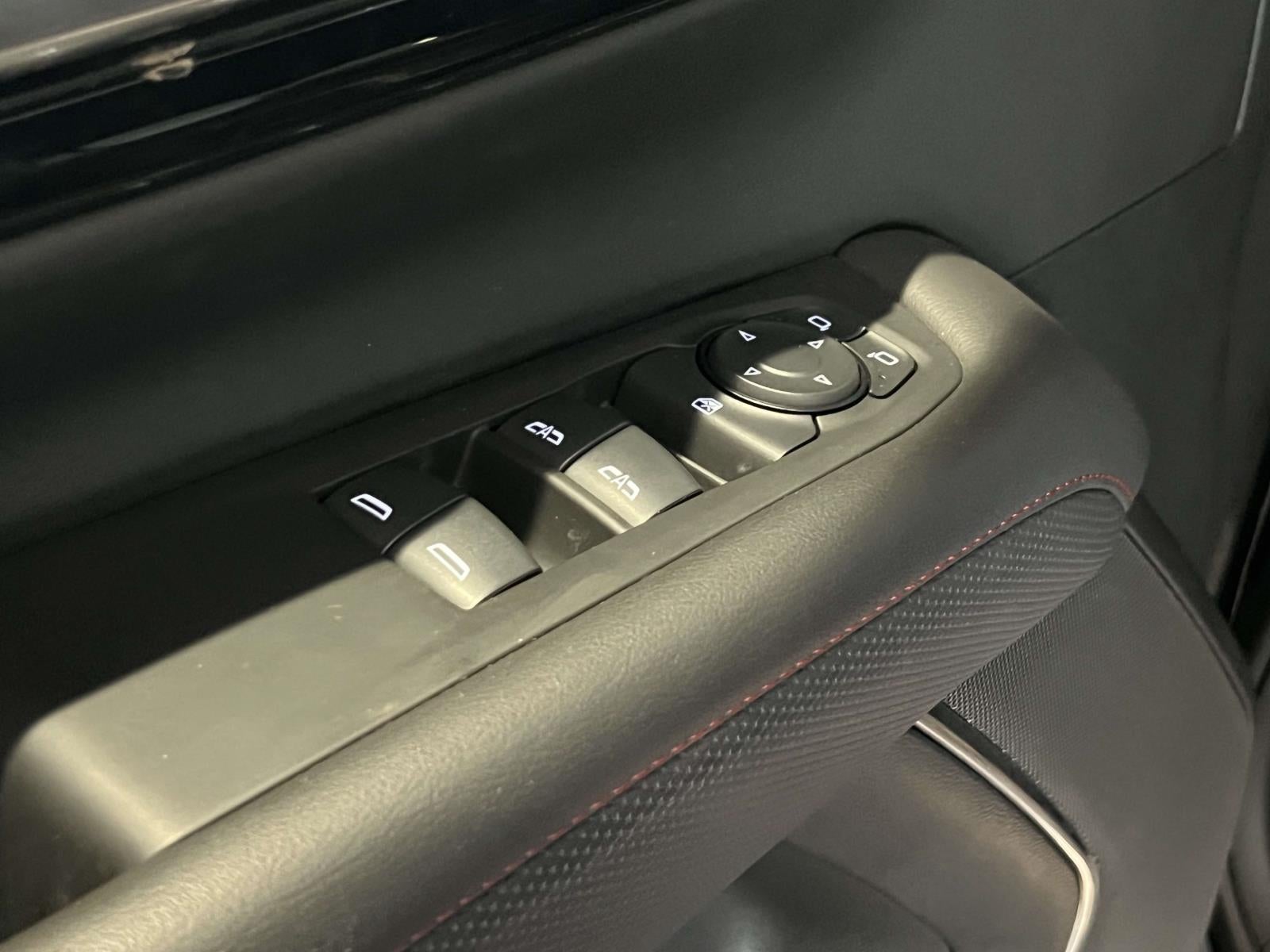 2025 Chevrolet Suburban 4WD RST