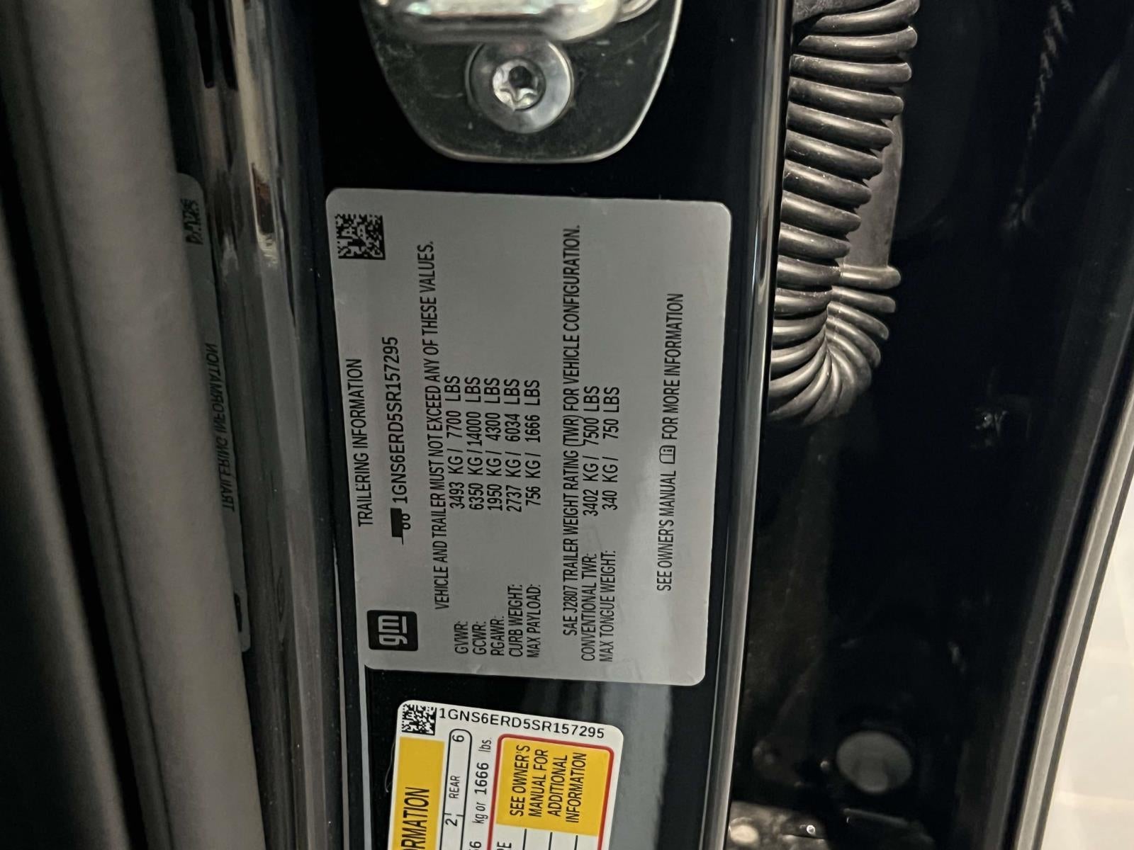 2025 Chevrolet Suburban 4WD RST