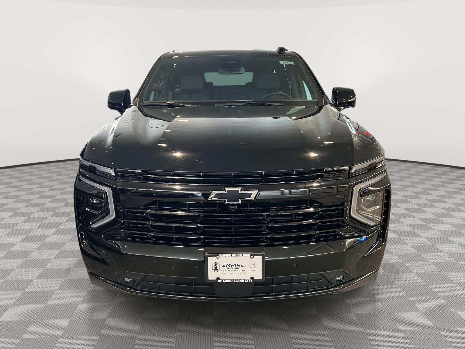 2025 Chevrolet Suburban 4WD RST