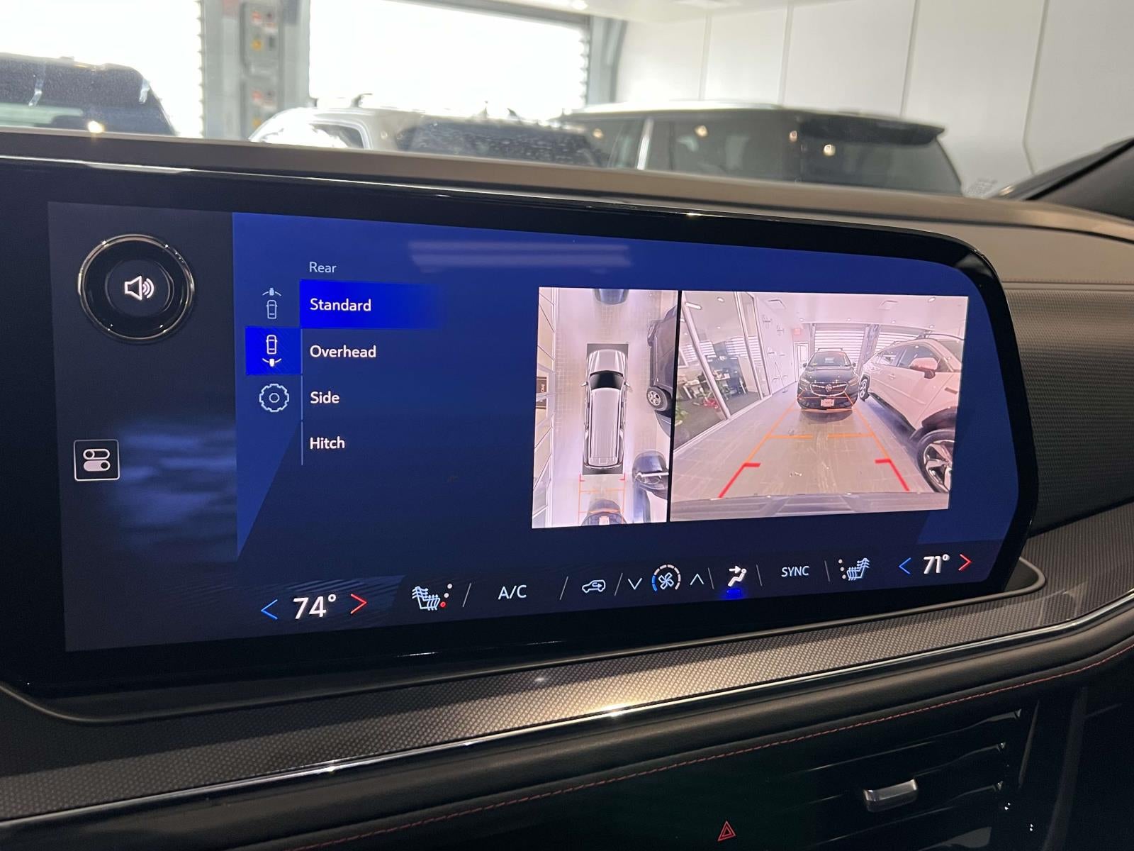 2025 Chevrolet Suburban 4WD RST