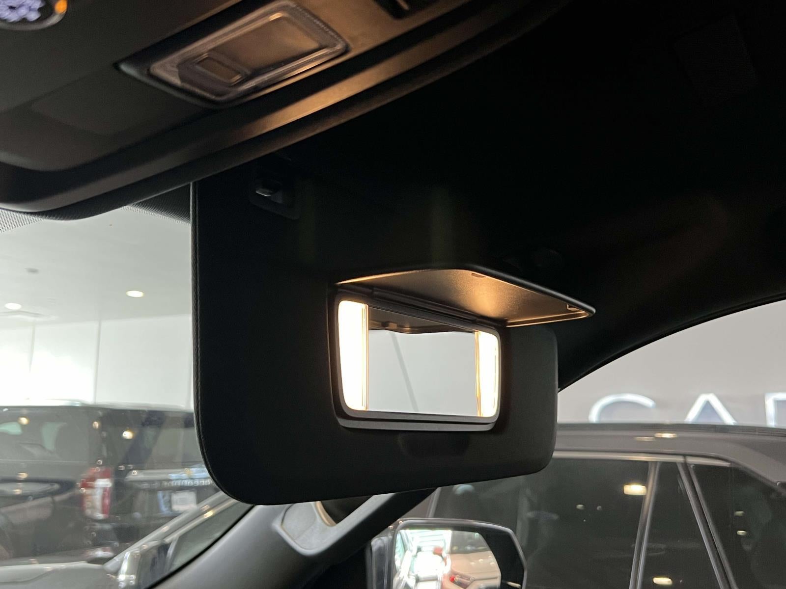 2025 Chevrolet Suburban 4WD RST