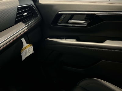 2025 Chevrolet Suburban 4WD RST