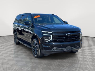 2025 Chevrolet Suburban 4WD RST