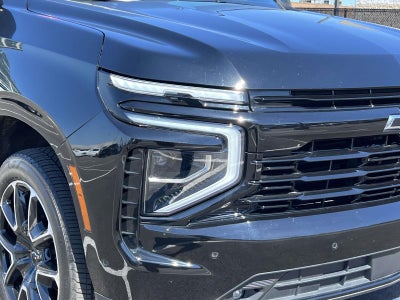 2025 Chevrolet Suburban 4WD RST