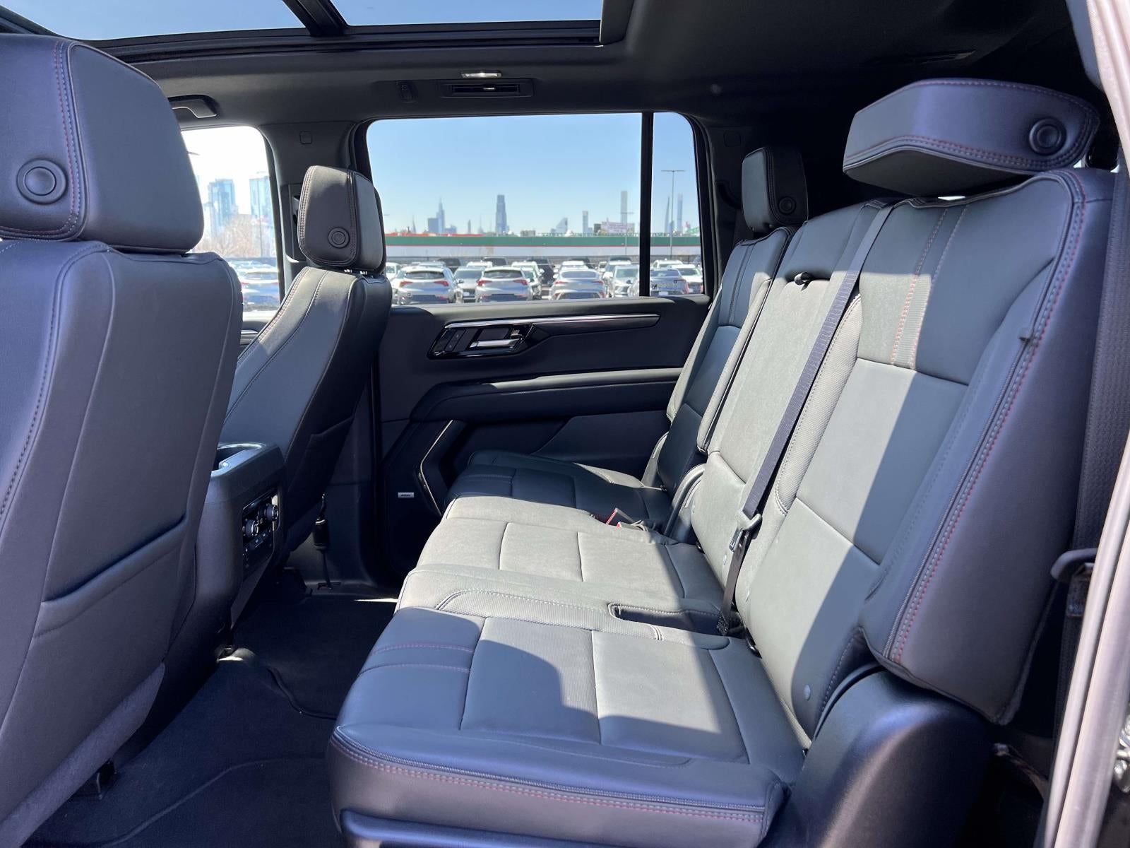 2025 Chevrolet Suburban 4WD RST