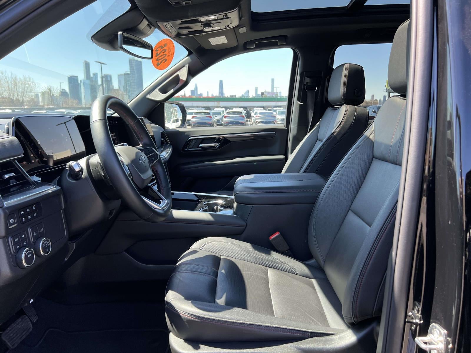 2025 Chevrolet Suburban 4WD RST