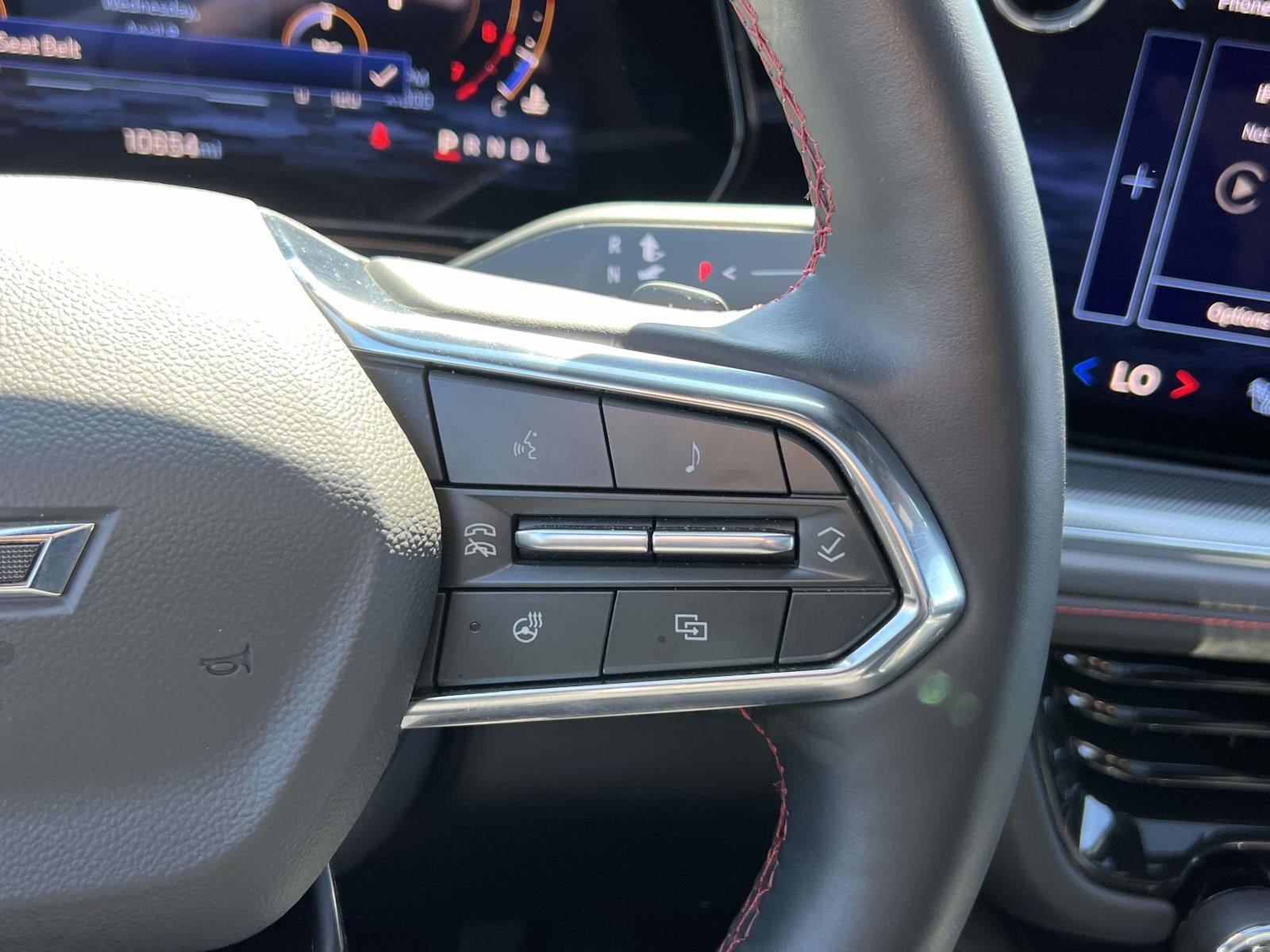 2025 Chevrolet Suburban 4WD RST