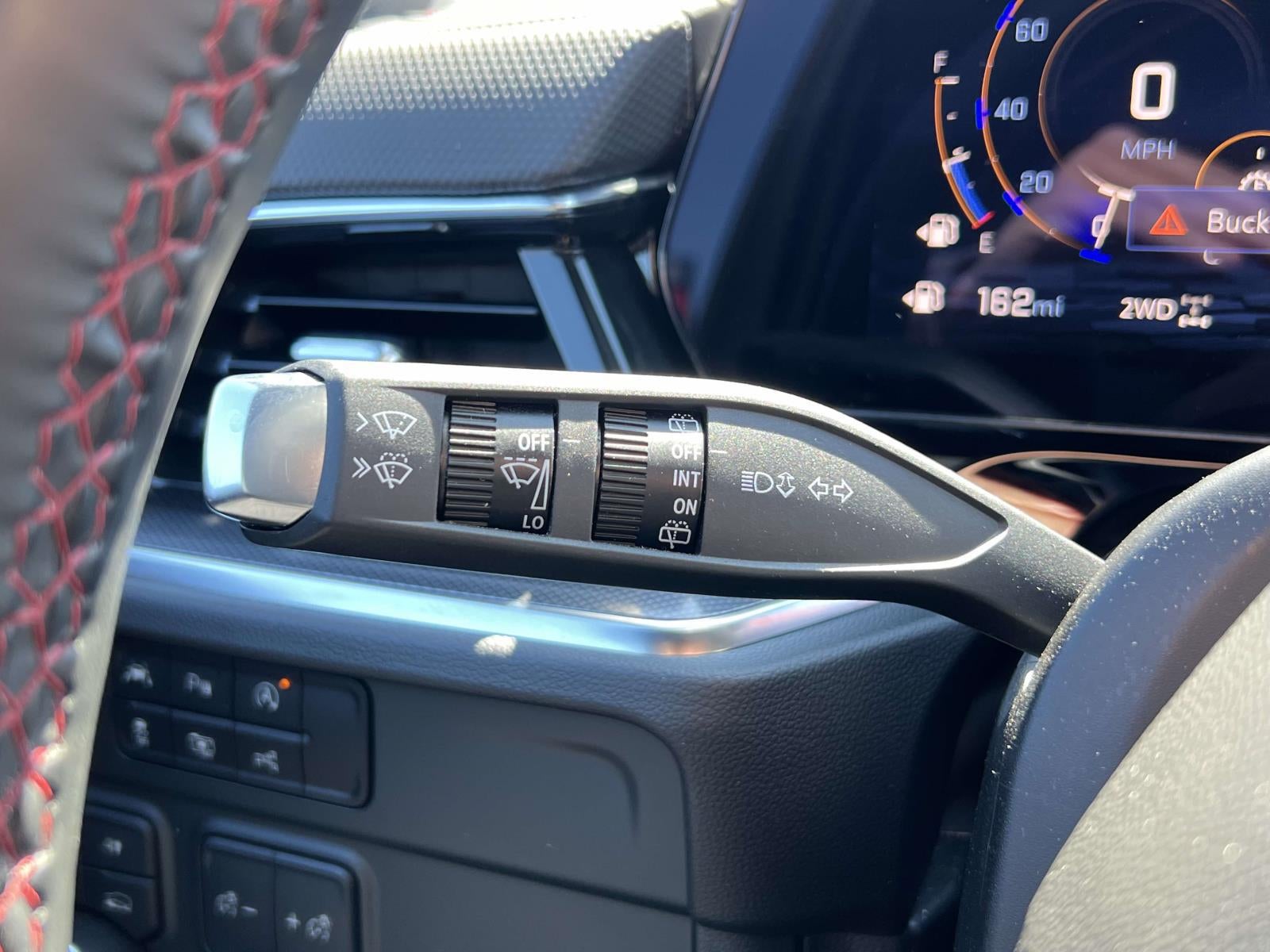 2025 Chevrolet Suburban 4WD RST