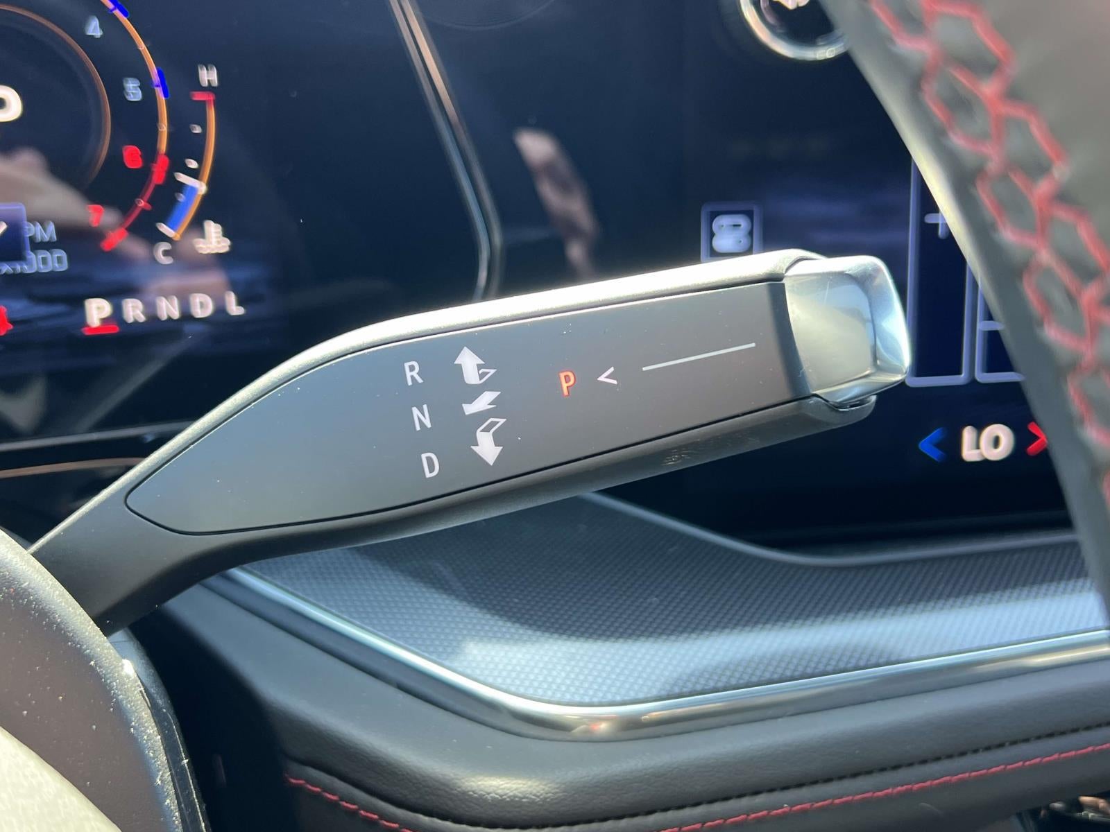 2025 Chevrolet Suburban 4WD RST