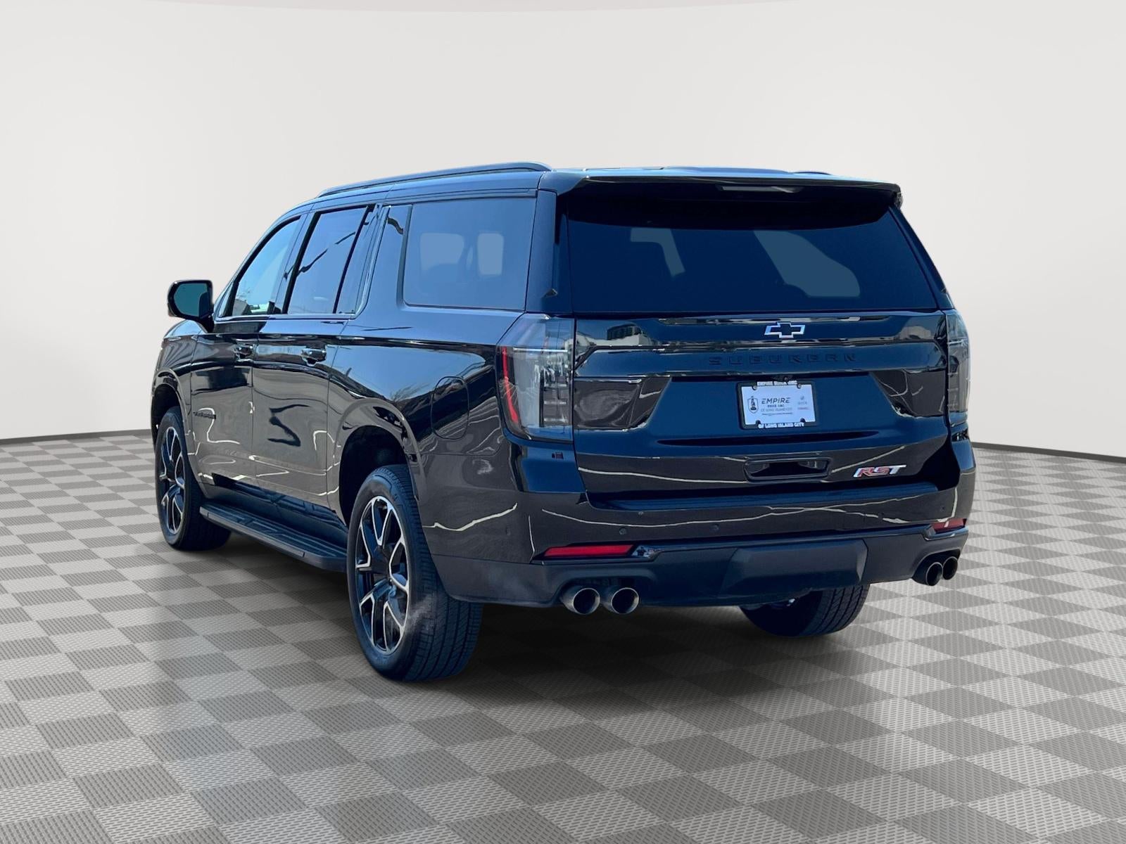 2025 Chevrolet Suburban 4WD RST