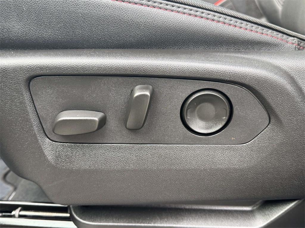 2025 Chevrolet Suburban 4WD RST