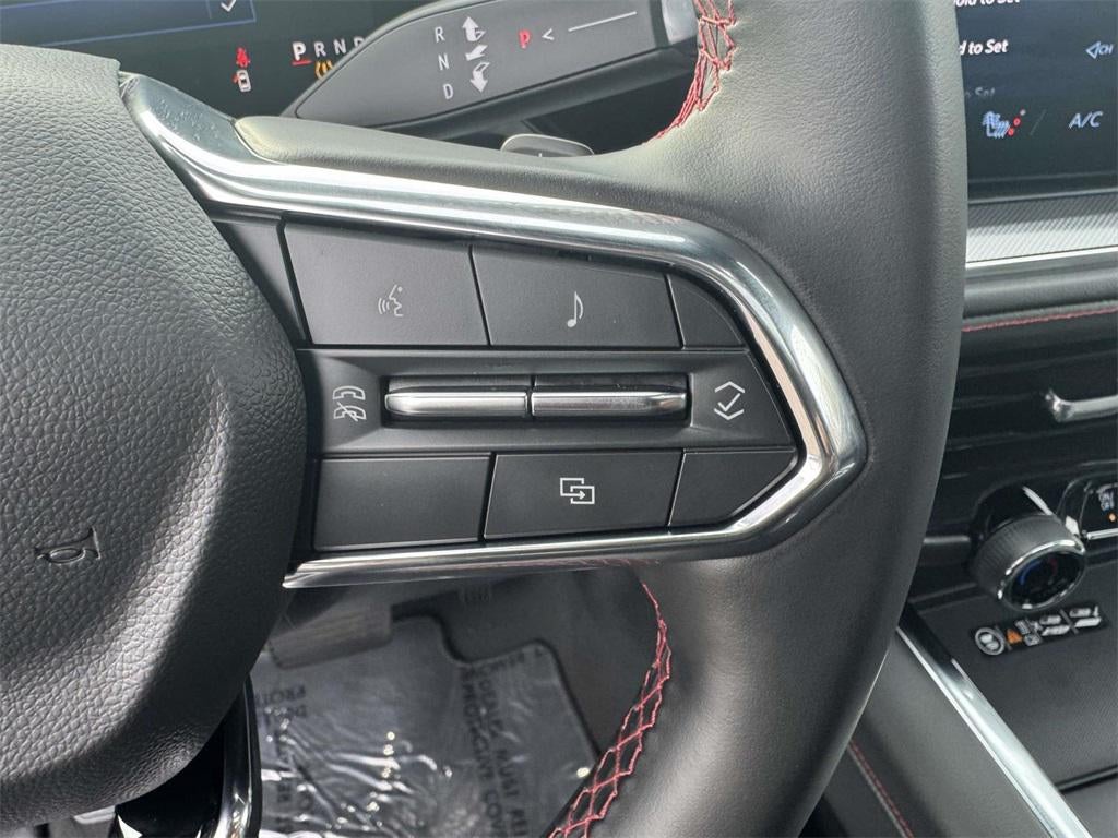 2025 Chevrolet Suburban 4WD RST