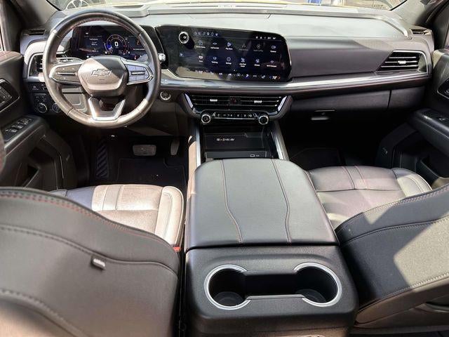 2025 Chevrolet Suburban 4WD RST