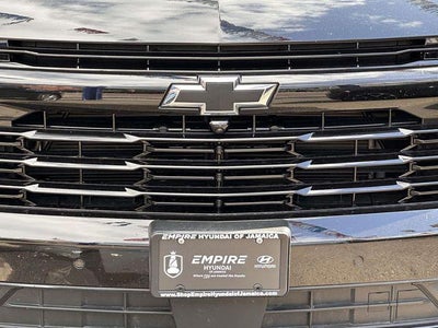 2025 Chevrolet Suburban 4WD RST
