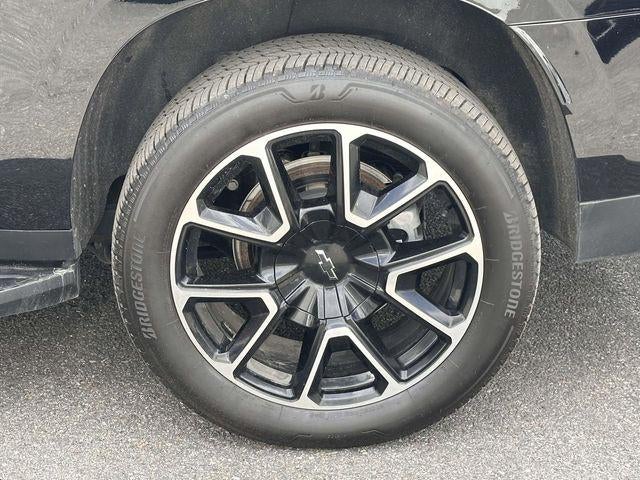 2025 Chevrolet Suburban RST