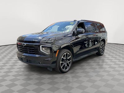 2025 Chevrolet Suburban RST