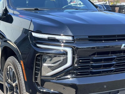 2025 Chevrolet Suburban 4WD RST