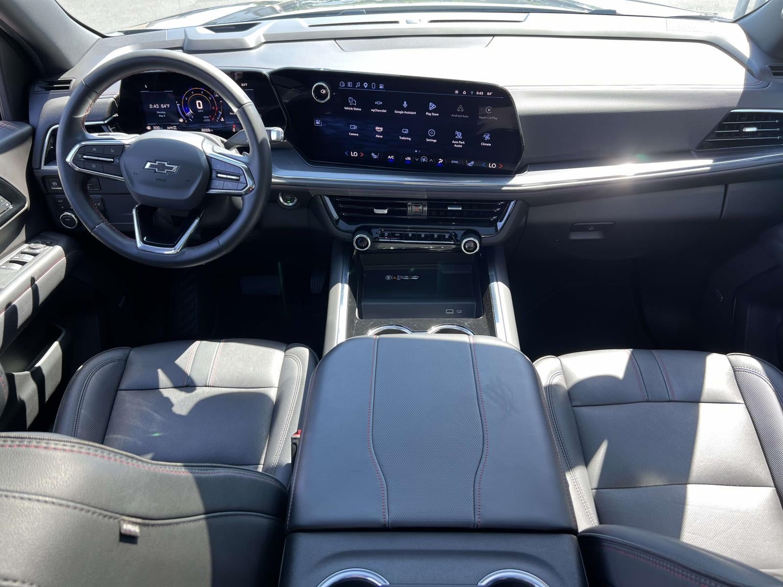 2025 Chevrolet Suburban 4WD RST