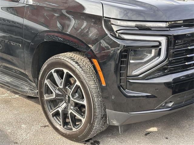 2025 Chevrolet Suburban 4WD RST