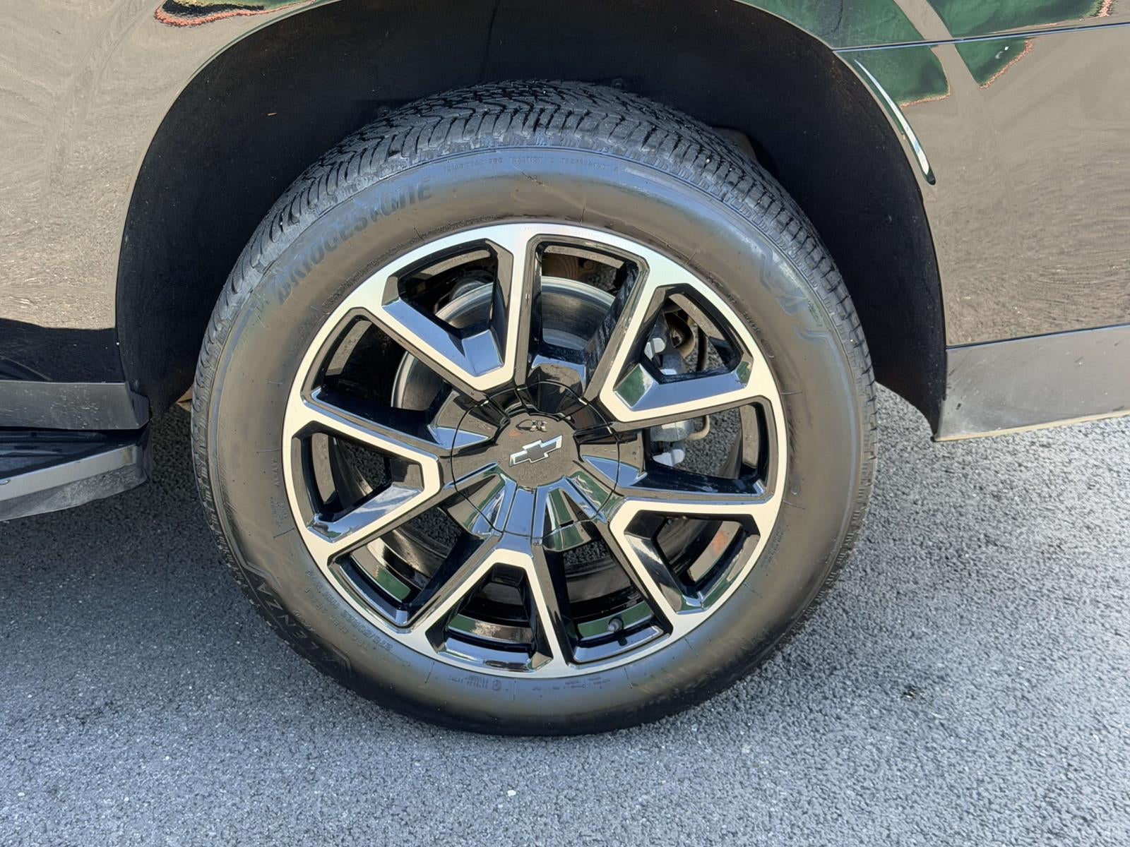 2025 Chevrolet Suburban 4WD RST