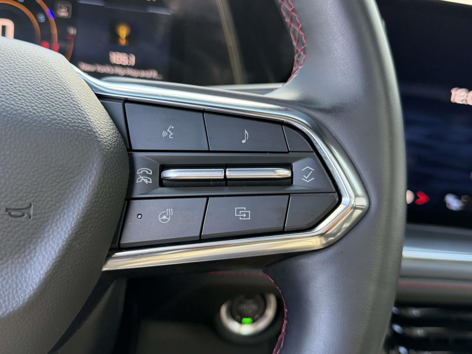 2025 Chevrolet Suburban 4WD RST