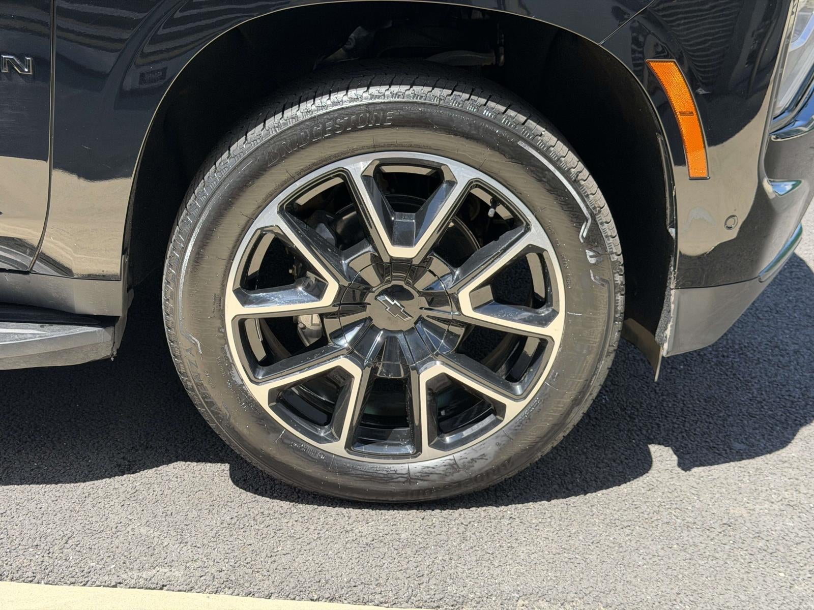 2025 Chevrolet Suburban 4WD RST