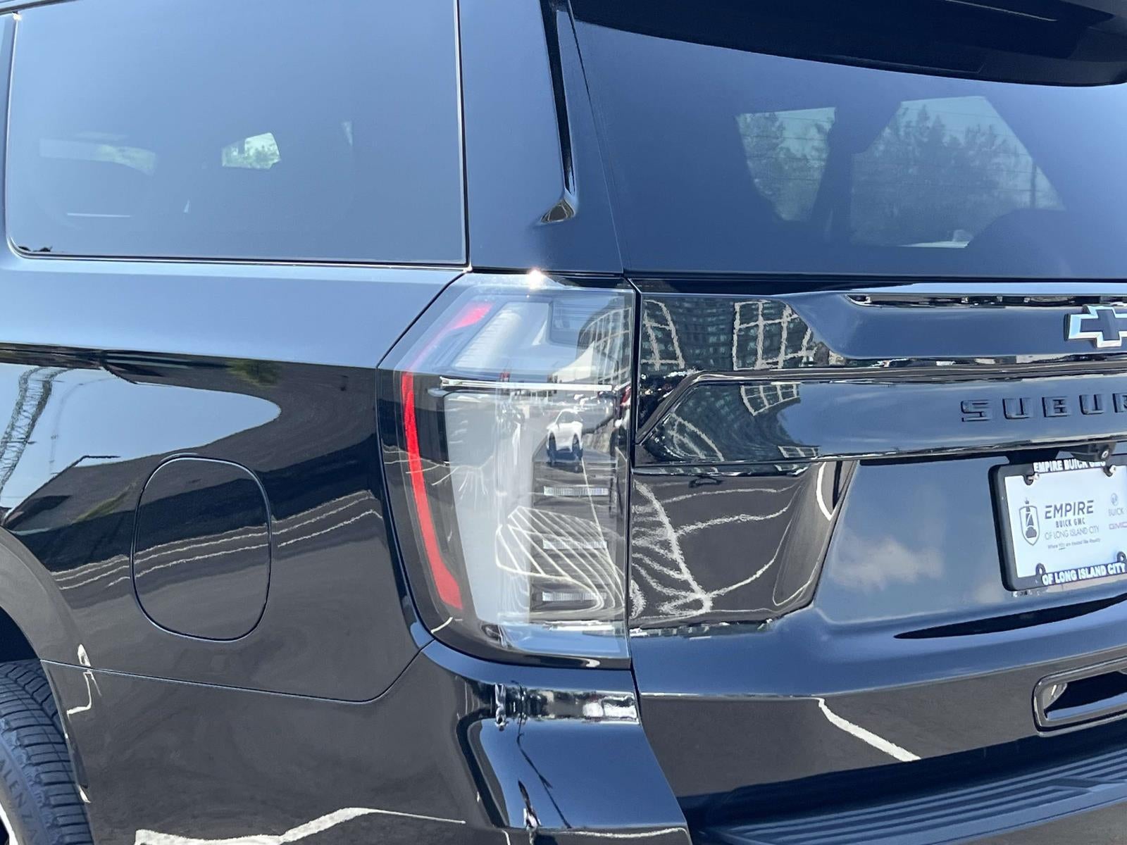 2025 Chevrolet Suburban 4WD RST