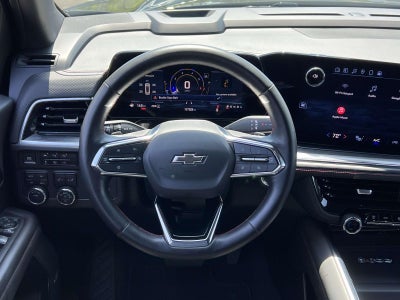 2025 Chevrolet Suburban 4WD RST