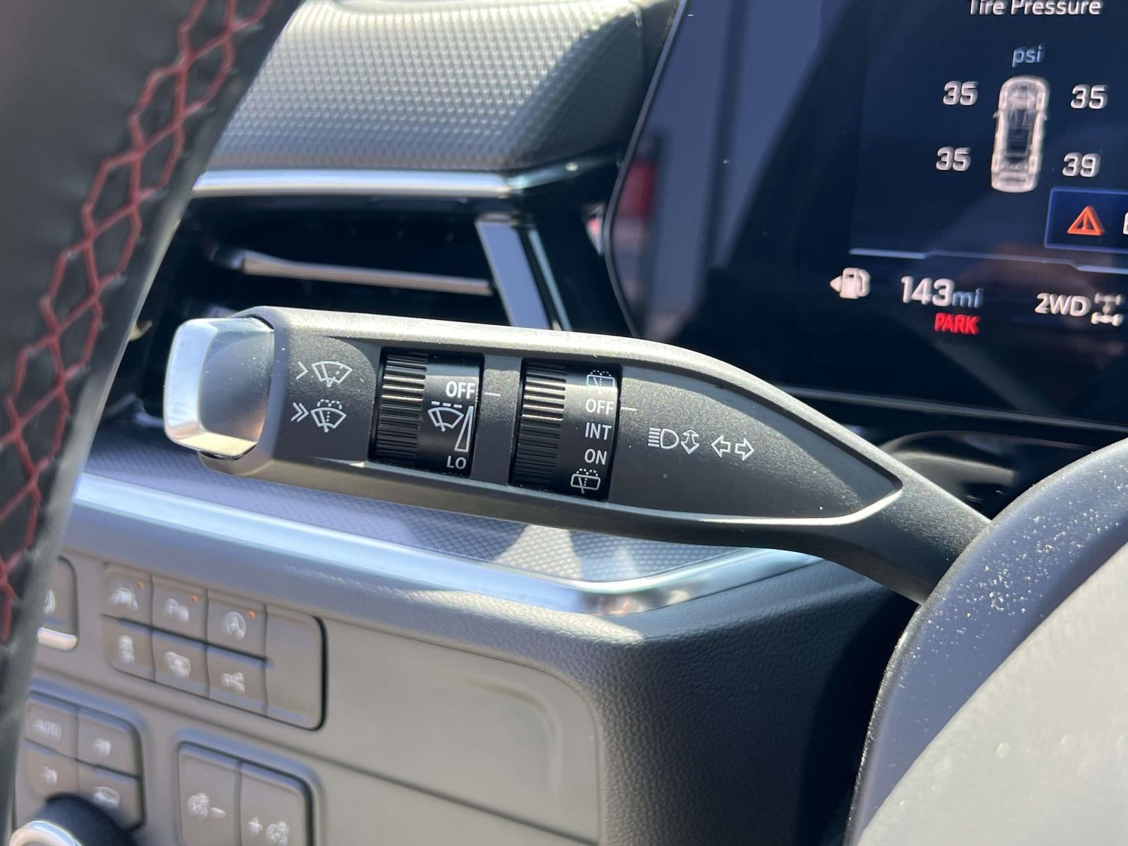 2025 Chevrolet Suburban 4WD RST