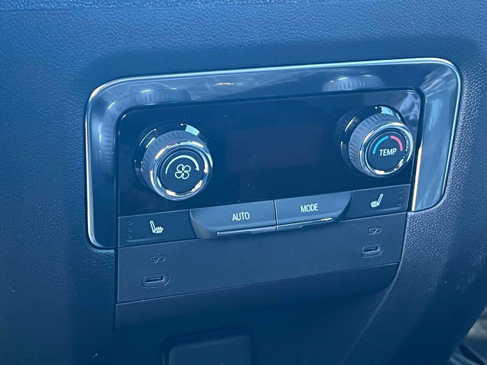 2026 Chevrolet Suburban Premier, 4WD