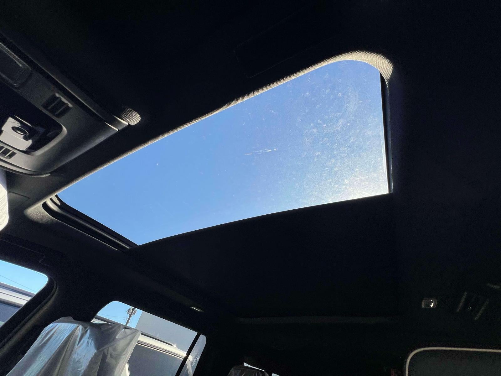 2026 Chevrolet Suburban Premier, 4WD