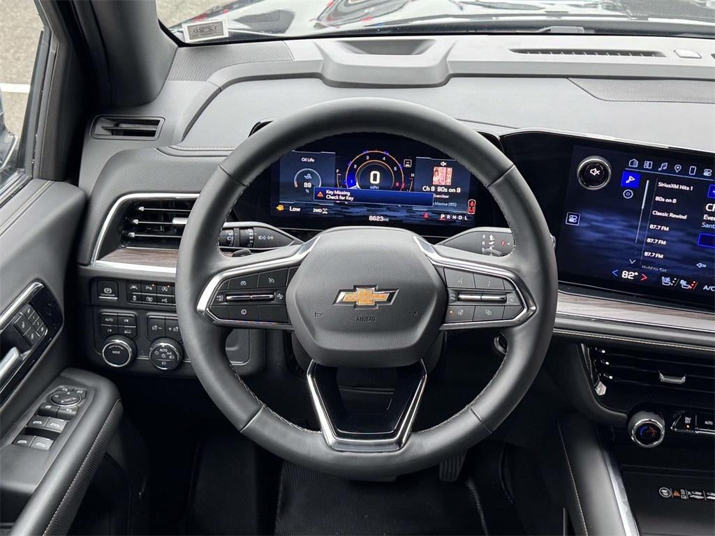 2025 Chevrolet Suburban 4WD Premier