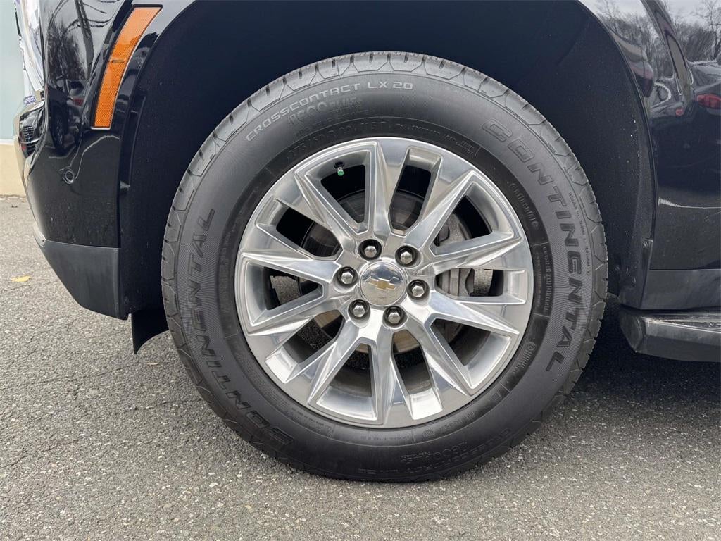 2025 Chevrolet Suburban 4WD Premier